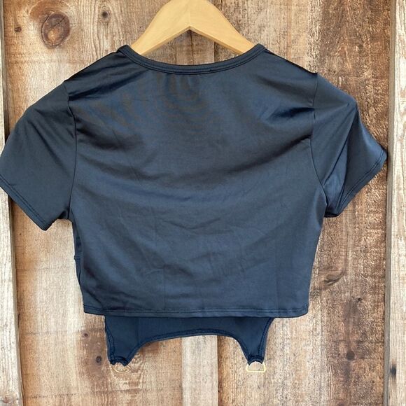 Live In The Moment Black Garter Crop Short Sleeve Top-Silver Toned Ring Detail - Picture 4 of 6